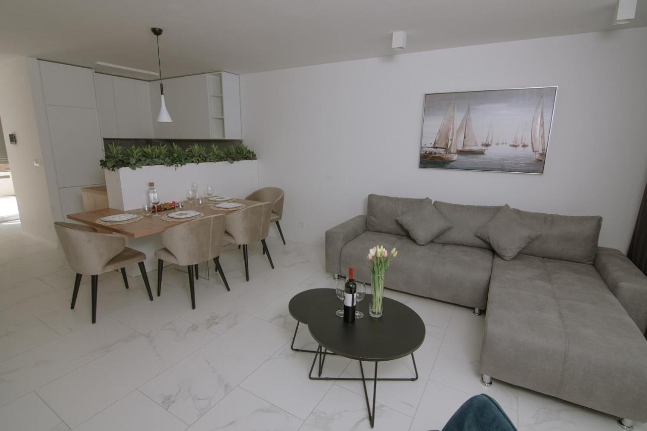 Apartments Adriatic Pearl Trogir Exterior photo