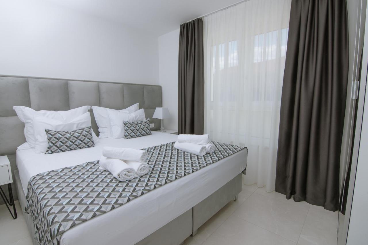 Apartments Adriatic Pearl Trogir Exterior photo